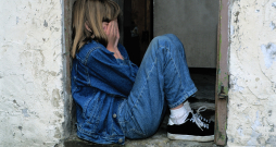girl-jeans-kid-236215.jpg
