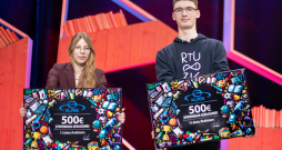 Evita Mārtinsone no Siguldas Valsts ģimnāzijas un Valts Vekters no RTU Inženierzinātņu vidusskolas