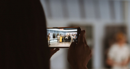  Latvijas Televīzija aicina pusaudžus pieteikties aktieru atlasei platformas “Plusau-dzis” TikTok seriālam “Četrinieks”
