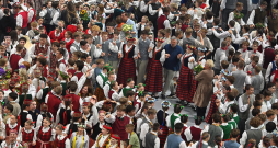 XIII Latvijas Skolu jaunatnes dziesmu un deju svētki
