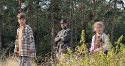 Latvijā top piedzīvojumu fantāzijas filma ar mākslīgā intelekta radītu brīnumu pasauli