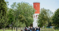 No purva kurpēm līdz mākslas stacijai – piedzīvo Jūrmalu kopā ar klasesbiedriem