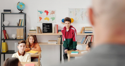 Apstiprina 2026./2027. mācību gada sākuma, beigu un brīvdienu laikus