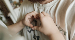 Bārdas trimmeris tētim - kā izvēlēties piemērotāko?