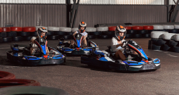 Jaudīgs mācību gada noslēgums Biķernieku Kartinga hallē!