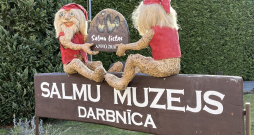 Aicinām skolēnus uz aizraujošu un izzinošu ekskursiju Salmu muzejā–darbnīcā Tukumā!