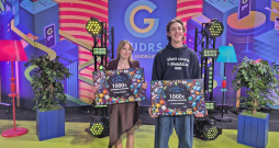 E-klases stipendiju izaugsmei saņem erudīcijas spēles “Gudrs, vēl gudrāks” 12.klašu finālisti