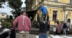 Svinot Tēva dienu, M/Darbnīca pagalmā uzstāsies grupa “Pērkons”