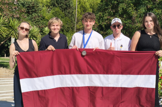 Latvijas skolēns izcīna sudraba medaļu starptautiskajā Ekonomikas olimpiādē Grieķijā