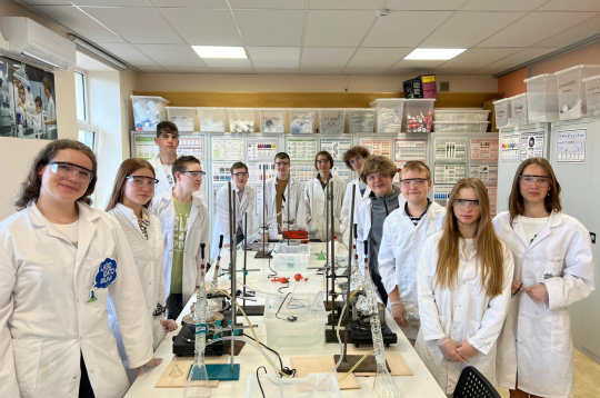 “Laboratorium Zinātnes skola” sadarbībā ar “Schwenk Latvija”, “Elme Messer” un “Erica Synths” piedāvā budžeta vietas skolēniem 
