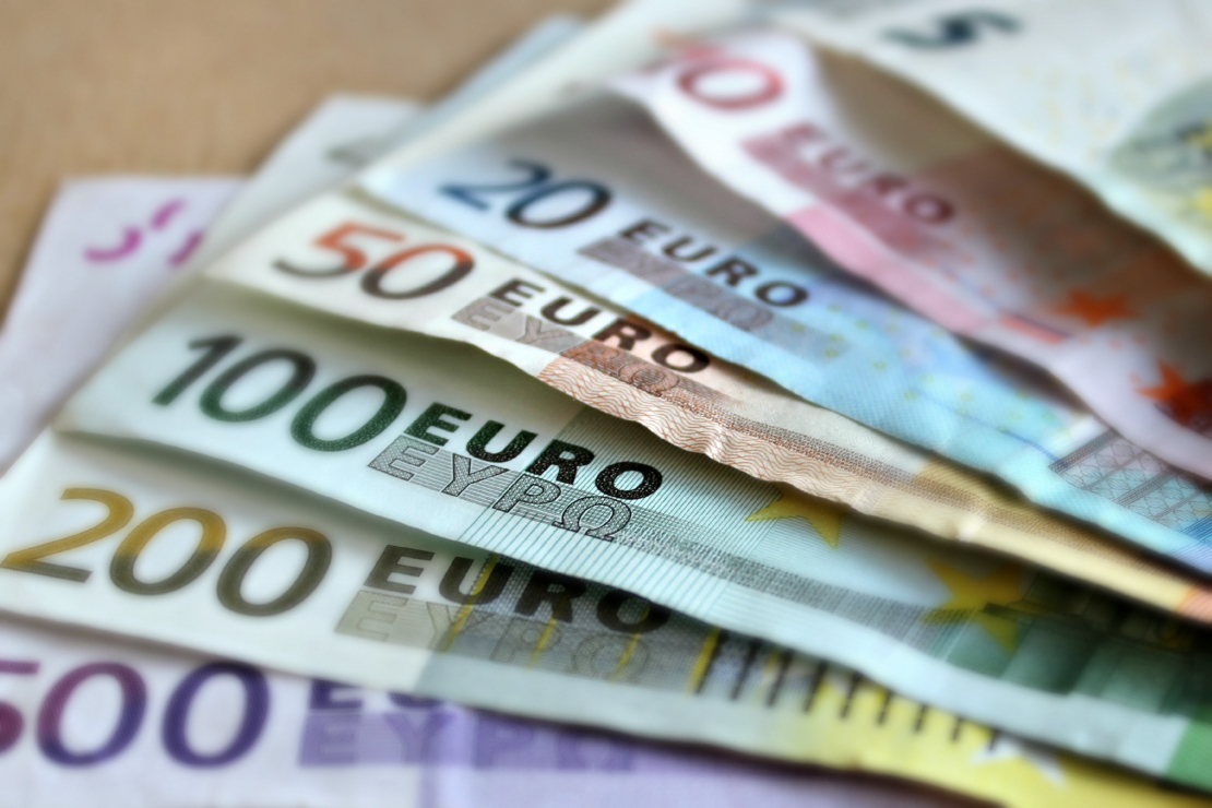 cash-euro-finance-63635.jpg