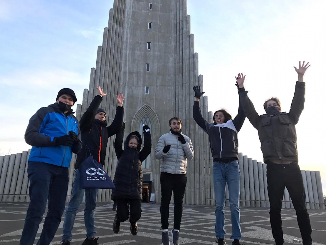 Latvijas skolēni starptautiskajās komandu matemātikas sacensībās Islandē izcīna 4. vietu!