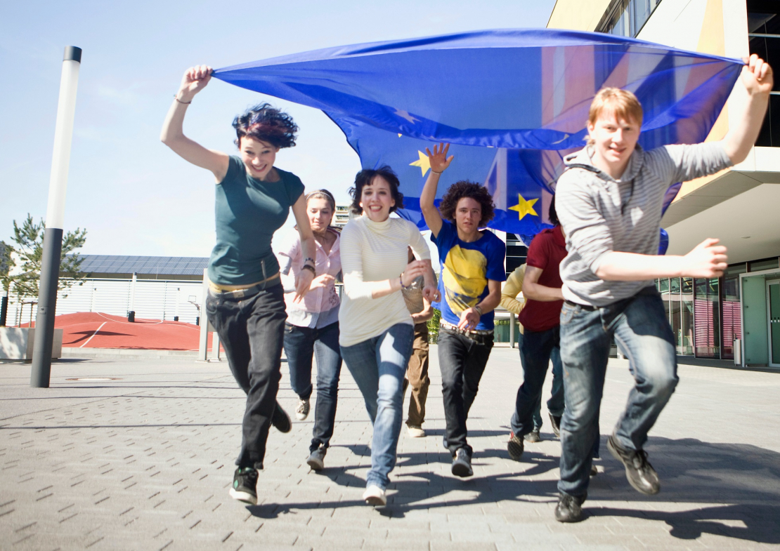 Iespēju sniegšana nākotnes līderiem: Eiropas Komisija izsludina 'ImagineEU' konkursu vidusskolām