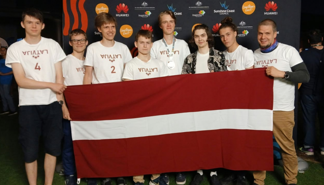 Latvijas skolēni gūst panākumus Starptautiskajā matemātikas olimpiādē Austrālijā