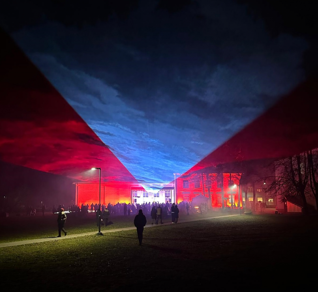 LAUTUS VIDE 18.novembrī dāvinās Rīgai gaismas instalāciju “Brīvības spēks” virs Māras dīķa