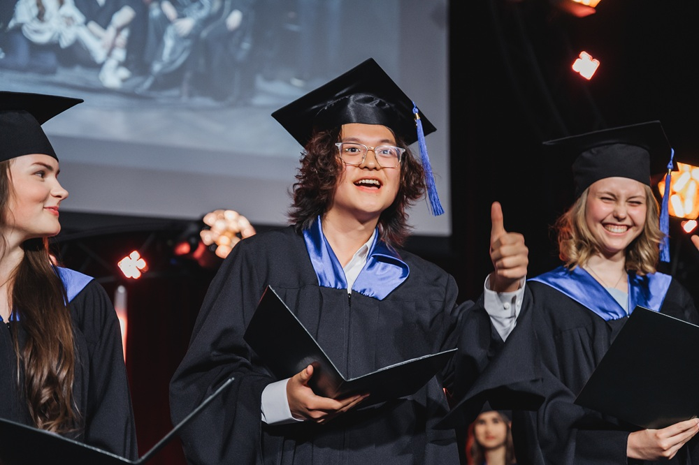 Mācību stipendijas Starptautiskajā vidusskolā “Exupery”