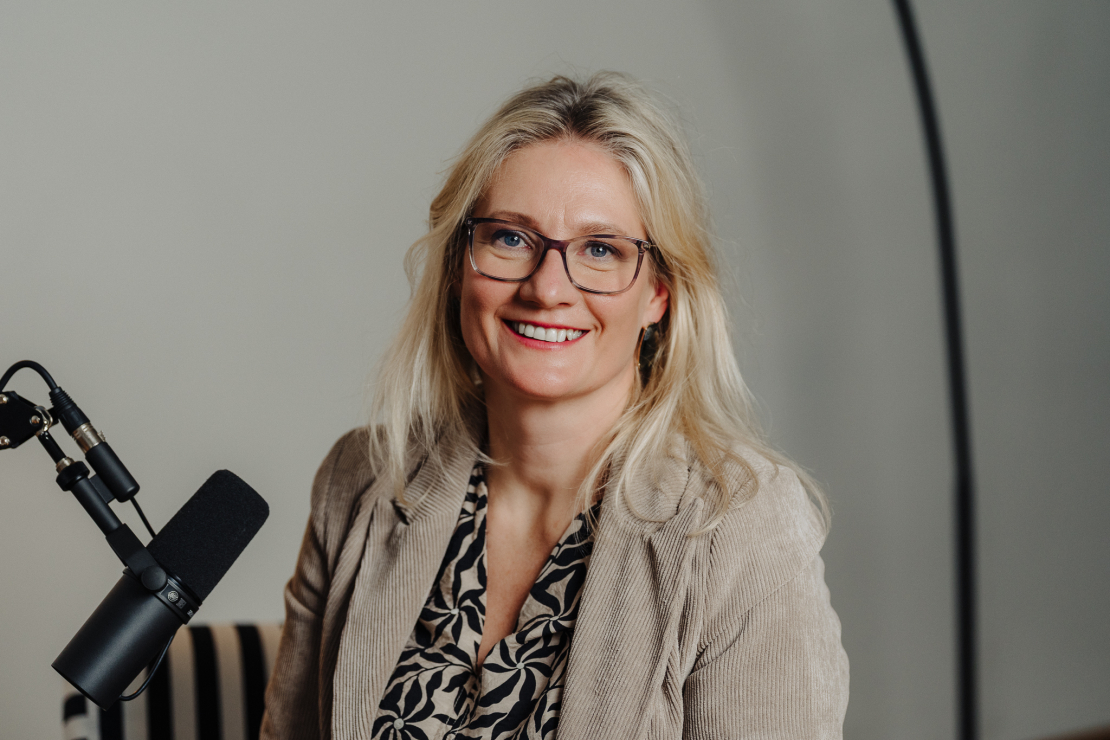 Pusaudžu vecāki izdeg arī mājās: Marija Ābeltiņa par to, kā nepazaudēt attiecības ar bērnu